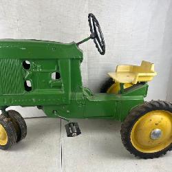 Vintage John Deere Pedal Tractor