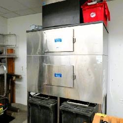 Howe 1-ton Ice Flaker With Bin, Carts