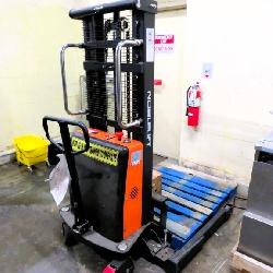 2021 Noblelift Spn22-98 2200lb Semi-electric Stacker