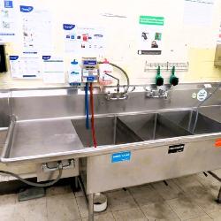 105-inch 3-compartment Sink W/hand Sink