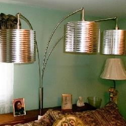 MODERN FLOOR LAMP
