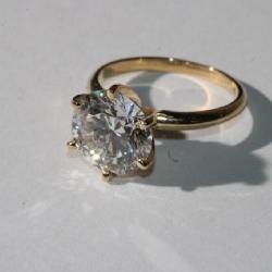 14k Gold 4.30 carat  Diamond