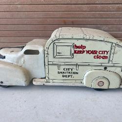 Vintage Marx. Tin Litho City Sanitation Truck