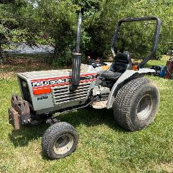 1988 White Field Boss 21 Model TE3210T 