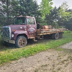 Ford 700 Diesel Flatbed Truck