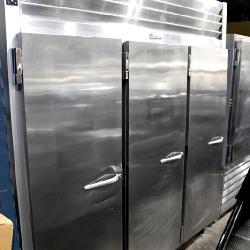 2023 Traulsen G31313 Self Contained 3-door Freezer