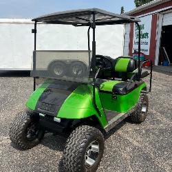 EZ-GO TXT Gas Golf Cart Model E304