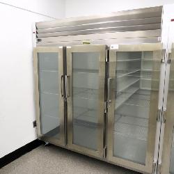 Traulsen Self-contained 3-door Cooler Model G32010