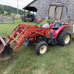 Century 2535 Compact Tractor with C-System 30 Loader