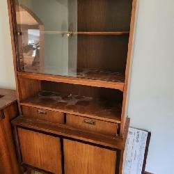 MCM china hutch