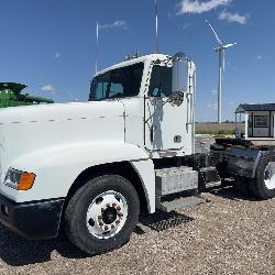 1996 FLD 120 Freightliner Day Cab Semi