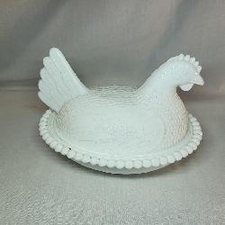 Vintage Indiana White Milk Glass Hen on a Nest
