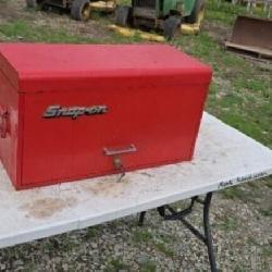 Snap-on toolbox 26-in wide
