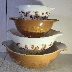 Pyrex Early American Cinderella Nesting Bowls Four Bowls