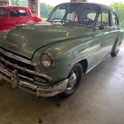 1952 CHEVROLET STYLELINE DELUXE 4 DOOR