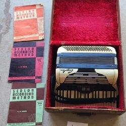 Vintage 1950's Cingolani Accordion in case with 3