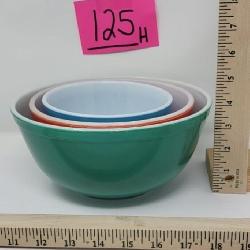 Vintage Pyrex Primary Colors Mixing Bowl Nesting
