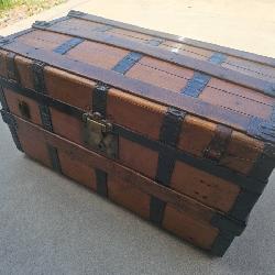 Wood and Metal Steamer Trunk With Hinged Lid