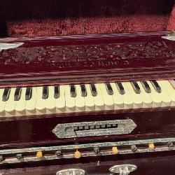 Paul & Co Portable Scale Changer Harmonium