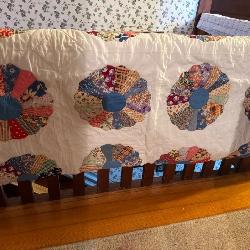 Handmade Dresden Plate Quilt, Multicolor Patchwork, 58”x72”