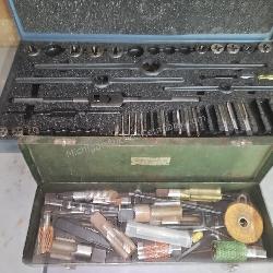 O.K. Jr. Tap & Die Set 407 w/ Taps & Threading