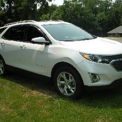 2019 CHEVY EQUINOX AWD LT 35k MILES,