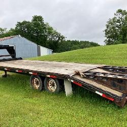 2016 Golden 24' gooseneck trailer w/ beaver tail, ramps tandom axle 14k GVW