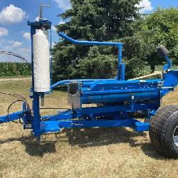 Econo wrap EW 1200 T self loading bale wrapper