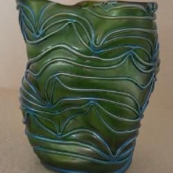 N1 - VINTAGE LOETZ ART GLASS VASE (B53)