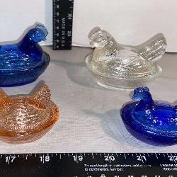 Miniature Nesting Hens