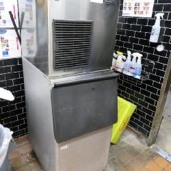 Hoshizaki F-450mah 450lb Self-contained Ice Flaker With Bin