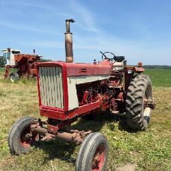 706 International Harvester, Gas Tractor
