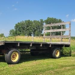 hay wagon 