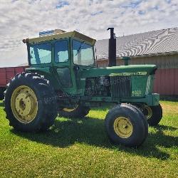 Deere 4320 Diesel w/ Cab