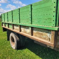 Diamond Reo – Grain body,