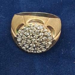 Men's large 10 karat gold diamond cluster ring