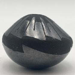 Handmade Mata Ortiz Blackware Pottery
