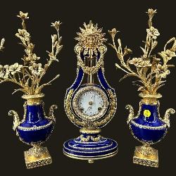 3 PC MARIE ANTOINETTE FLOWERS OF VERSAILLES V & A