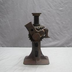 Cast Iron Ratchet Screw Jack