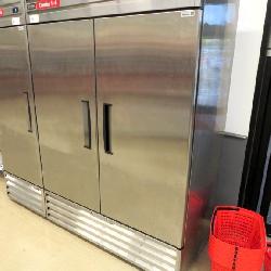 2022 Excellence Cr-43ss Self-contained 2-door Cooler