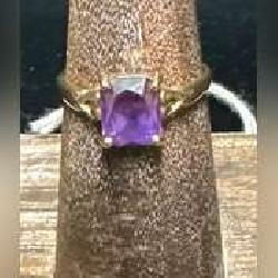 Marked 14K Gold Amethyst Style Ring