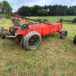 New Idea Manure Spreader