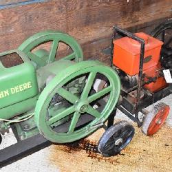 John Deere & Mogul HIt & Miss Engines