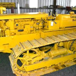CAT D4 Crawler