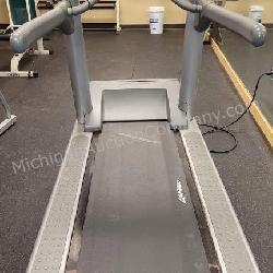 Life Fitness 95 Ti Treadmill Exercise Machine