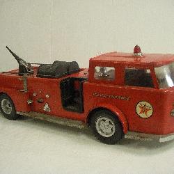 Vintage Buddy L Metal Texaco Fire Truck  26 inches