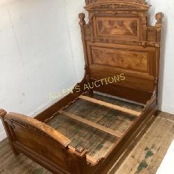 WOODEN FULL SIZE ORNATE BED