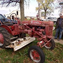 IH Farmall Super A tractor w/ belly mower