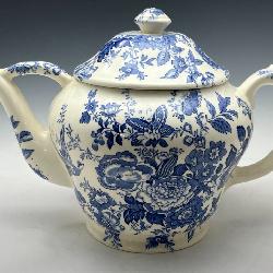 Malingware Large Group white and blue floral Teapot
