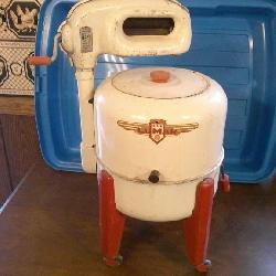 Lumar toy washing machine